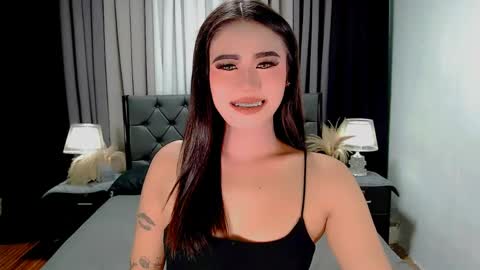 jhuliana_and_charles_room online show from 04/18/26, 11:27