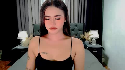 jhuliana_and_charles_room online show from 04/21/26, 11:40