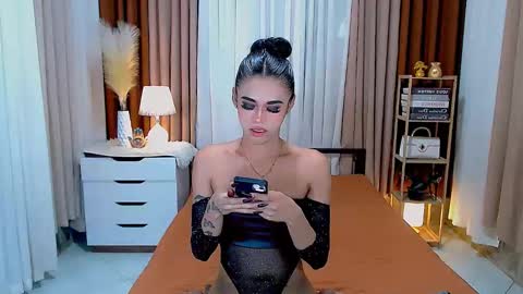 julie online show from 01/08/25, 05:37