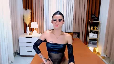 julie online show from 01/24/25, 05:42