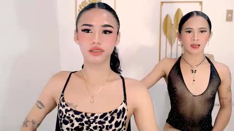 julie online show from 03/10/25, 03:30