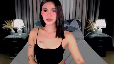 julie online show from 09/10/25, 02:44