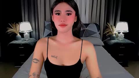 julie online show from 09/12/25, 03:17