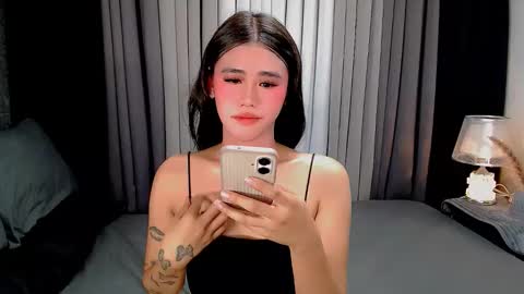 julie online show from 10/22/25, 05:52