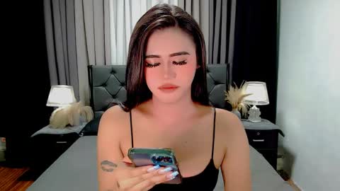 Snapshot of jhulianagrey chatting on 04/21/26, 12:23 julie online show from 04/21/26, 12:23
