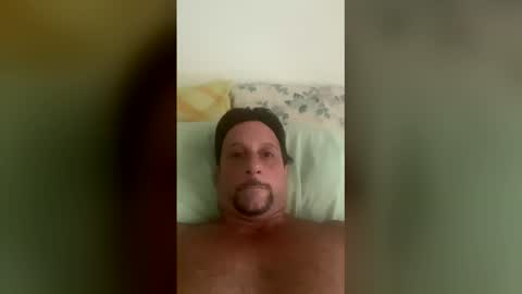 Snapshot of jimmy804866 chatting on 05/25/26, 12:22 jimmy804866 online show from 05/25/26, 12:22