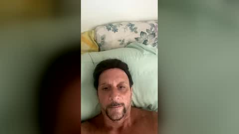 Snapshot of jimmy804866 chatting on 05/29/26, 04:27 jimmy804866 online show from 05/29/26, 04:27