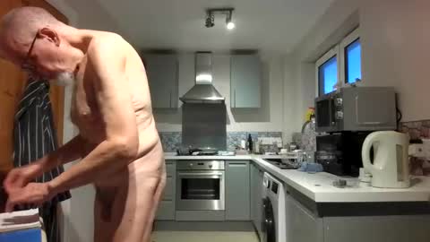 Snapshot of jimmy_benido chatting on 03/12/26, 06:03 Jimmy Benido online show from 03/12/26, 06:03