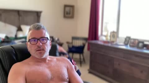 Snapshot of jimmyaaron chatting on 02/15/25, 08:22 Dad of Three online show from 02/15/25, 08:22