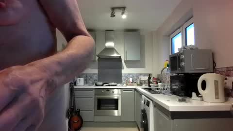 Snapshot of jimmybenido chatting on 03/06/26, 06:04 Jim Redgewell online show from 03/06/26, 06:04