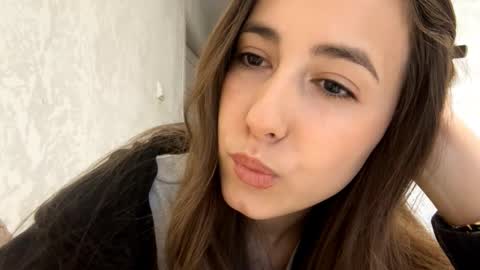 Kate online show from 12/20/25, 01:07