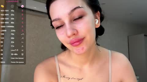 Kate online show from 04/13/26, 12:32