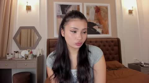 Snapshot of jina_meow chatting on 06/06/26, 02:49 Jina meow online show from 06/06/26, 02:49