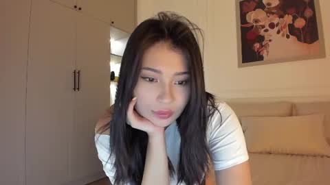 Snapshot of jina_meow chatting on 07/19/26, 04:38 Jina meow online show from 07/19/26, 04:38