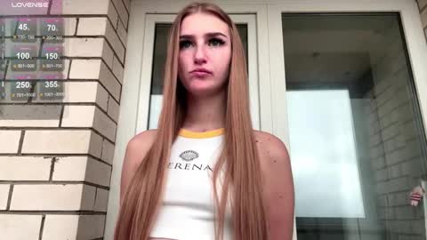 Jinny online show from 11/11/25, 08:36