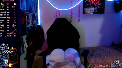 Snapshot of jinx_25 chatting on 06/04/26, 02:06 Jinx online show from 06/04/26, 02:06