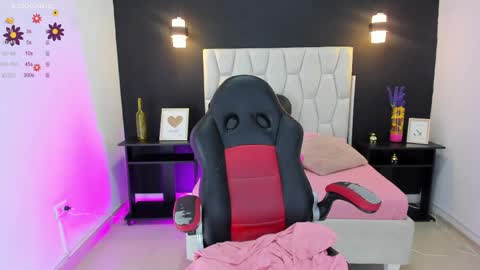 Snapshot of jisoo__ chatting on 03/16/26, 01:37 kim online show from 03/16/26, 01:37