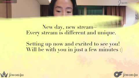 Snapshot of jiwon4u chatting on 01/25/25, 12:26 Jiwon online show from 01/25/25, 12:26