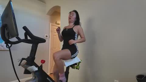 Jiwon online show from 01/16/26, 09:30