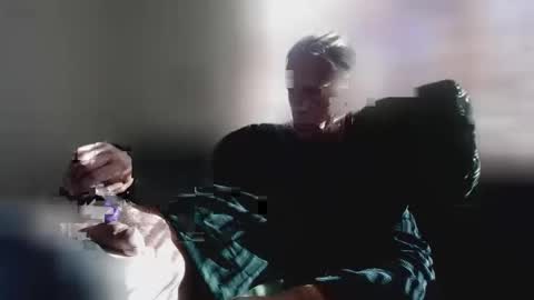 jizzmitten5 online show from 11/23/25, 08:30