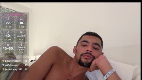 Snapshot of jjaysond chatting on 09/21/25, 01:29 Jayson D online show from 09/21/25, 01:29