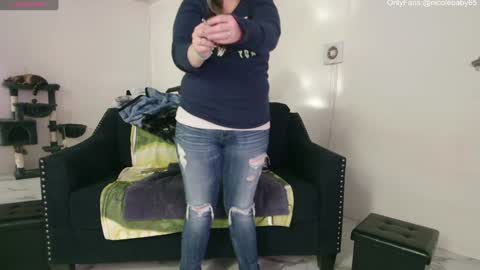 Snapshot of jjjust4fun1985 chatting on 12/12/24, 12:16 Nicole Allen online show from 12/12/24, 12:16