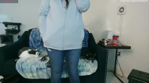 Snapshot of jjjust4fun1985 chatting on 12/24/24, 12:11 Nicole Allen online show from 12/24/24, 12:11