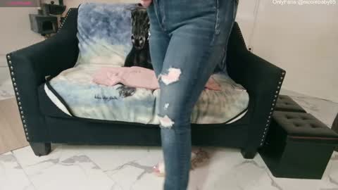 Snapshot of jjjust4fun1985 chatting on 01/09/25, 11:24 Nicole Allen online show from 01/09/25, 11:24