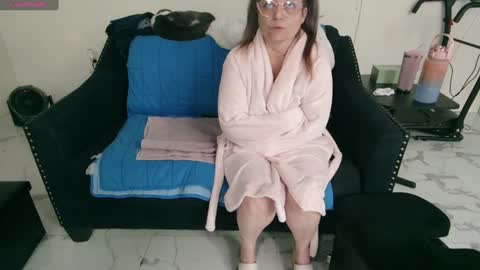 Snapshot of jjjust4fun1985 chatting on 01/21/25, 03:37 Nicole Allen online show from 01/21/25, 03:37