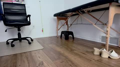 Nicole  Allen online show from 02/24/26, 11:03