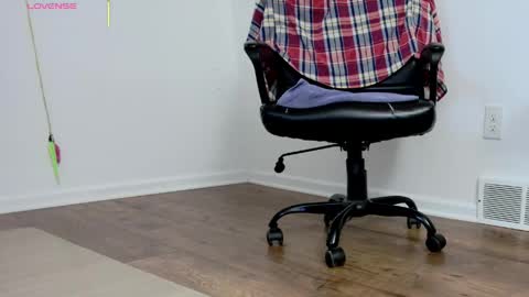 Nicole  Allen online show from 04/15/26, 11:16