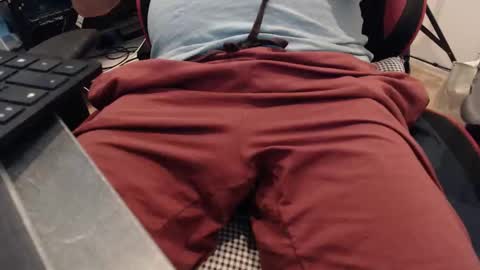 jlouis759 online show from 10/21/25, 11:33