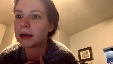 Snapshot of jlynn1997 chatting on 11/12/25, 12:11 jlynn1997 online show from 11/12/25, 12:11