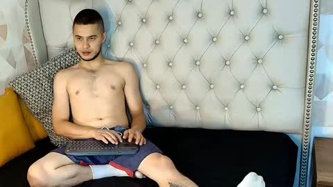 Snapshot of joaho_fernandez chatting on 04/17/26, 09:40 Joao online show from 04/17/26, 09:40