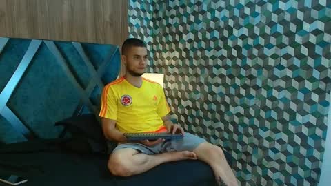 Snapshot of joaho_fernandez chatting on 05/13/26, 10:06 Joao online show from 05/13/26, 10:06