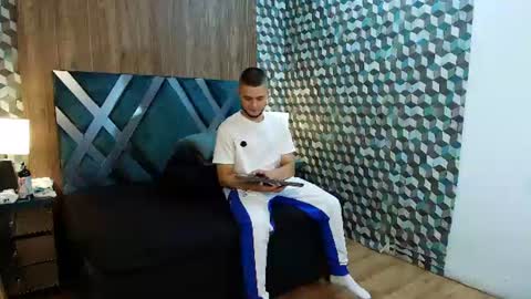 Snapshot of joaho_fernandez chatting on 06/10/26, 10:08 Joao online show from 06/10/26, 10:08