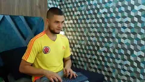 Snapshot of joaho_fernandez chatting on 06/14/26, 02:24 Joao online show from 06/14/26, 02:24
