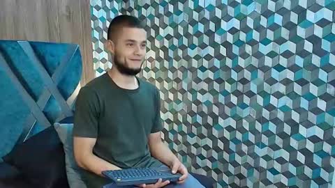 Snapshot of joaho_fernandez chatting on 07/05/26, 10:17 Joao online show from 07/05/26, 10:17