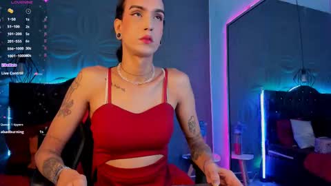 Joa Isaza     online show from 02/28/25, 03:04