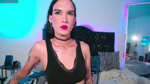 Joa Isaza     online show from 03/24/26, 06:18