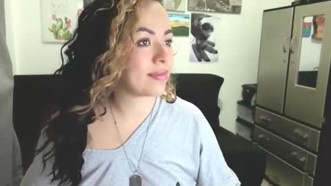 Johana              online show from 04/26/26, 04:48