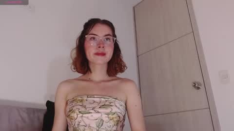 Snapshot of joan_didion chatting on 12/10/24, 05:39 Joan Didion online show from 12/10/24, 05:39