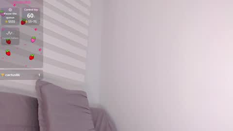 Snapshot of joan_didion chatting on 01/13/25, 04:50 Joan Didion online show from 01/13/25, 04:50