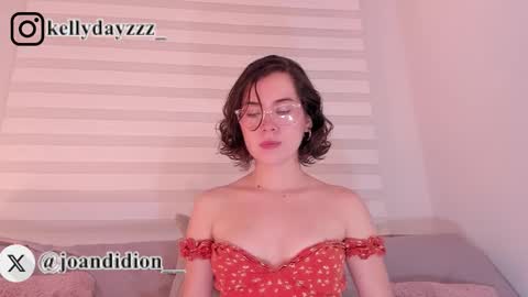 Joan Didion online show from 11/26/25, 06:25