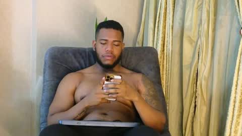 JOAN SAENZ online show from 09/25/25, 03:32