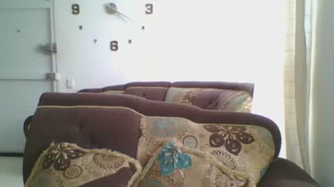 JOAN SAENZ online show from 12/17/25, 09:21