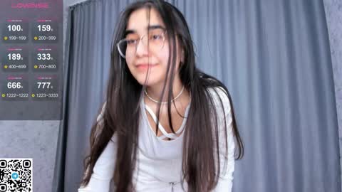 Mia online show from 01/06/25, 12:02