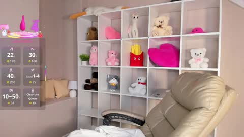 joann_shermann online show from 10/09/25, 01:25