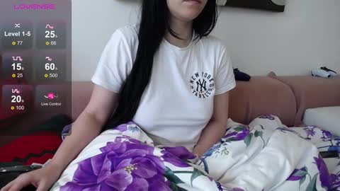 Snapshot of joanna_cw chatting on 02/24/25, 09:10 Jo online show from 02/24/25, 09:10