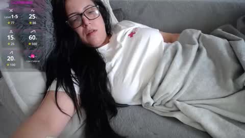 Snapshot of joanna_cw chatting on 11/02/25, 06:49 Jo online show from 11/02/25, 06:49